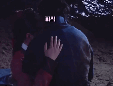 Hậu trường cảnh hôn sao Hàn: Người bỏ chạy, bậc thầy xấu hổ-5