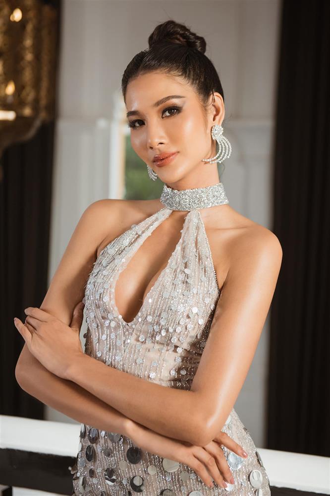 Thực hư Hoàng Thùy xin suất diễn nhưng bị NTK cho ra đảo-5