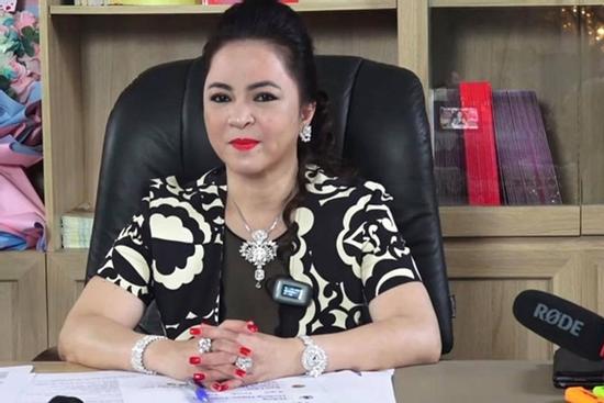 Bà Phương Hằng xin giảm án cho kẻ dùng 'ảnh nóng' tống tiền mình