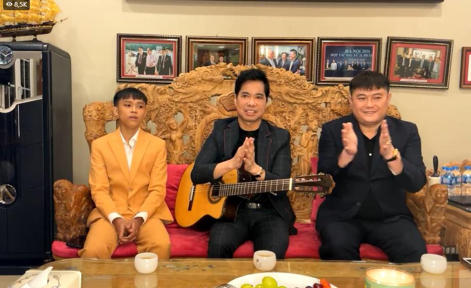 Hồ Văn Cường xuất hiện cùng Ngọc Sơn và bầu Thụy-3