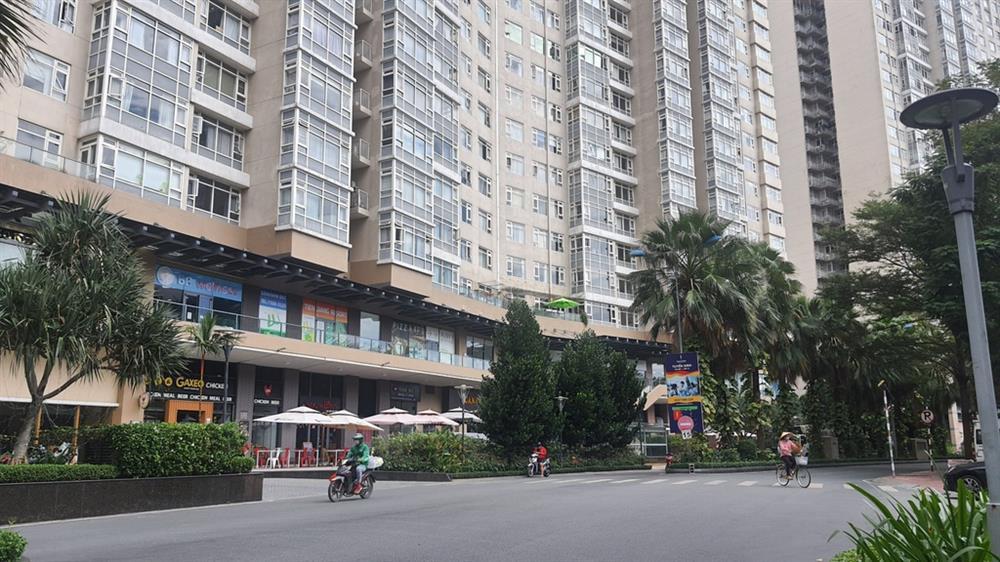 Dân chung cư TP.HCM cảnh tỉnh nhau sau vụ bé gái 8 tuổi tử vong-2