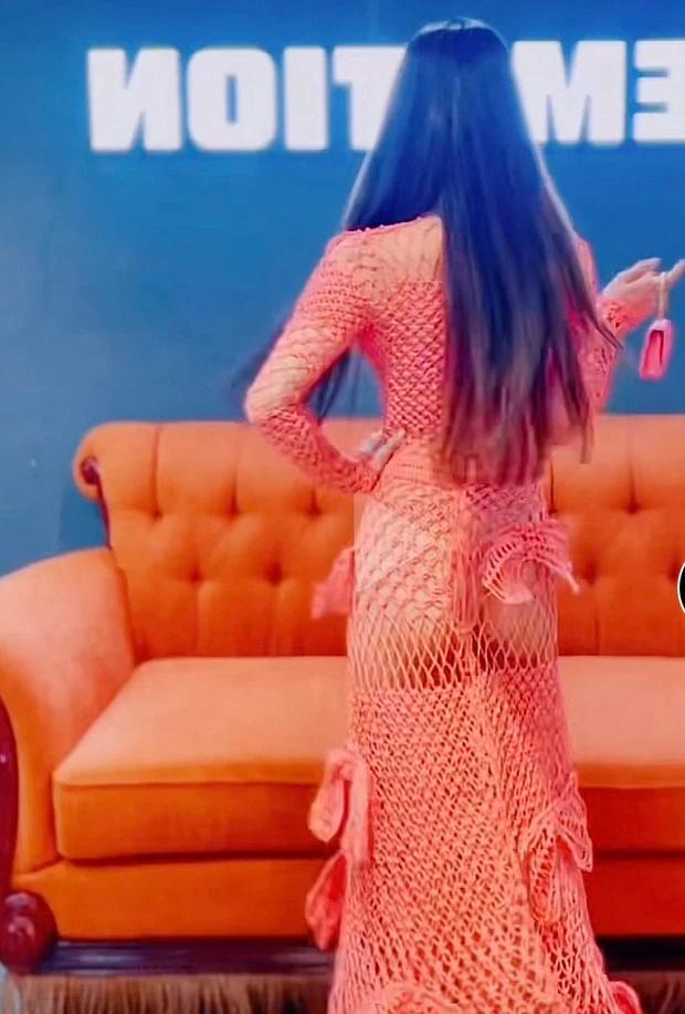 Những pha lộ hàng 2021: HHen Niê, Ngọc Trinh, Đỗ Thị Hà kém duyên-3