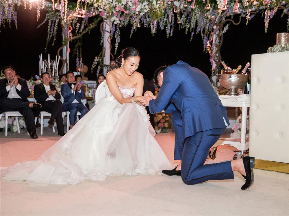 Nữ nhân viên ngân hàng lọt mắt xanh tỷ phú thành phu nhân hào môn-6