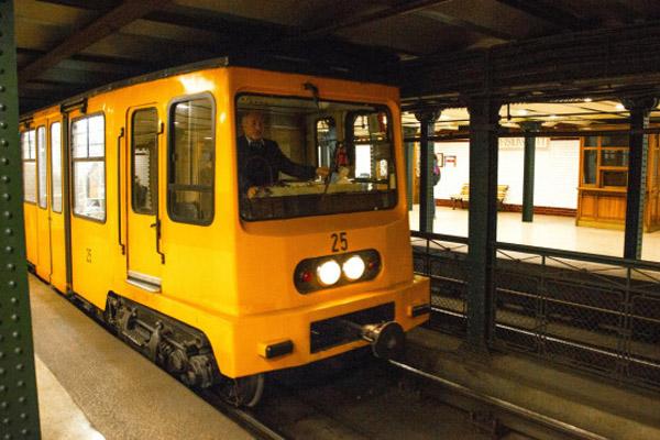 Bí mật kinh dị không ai ngờ tới bên dưới hệ thống tàu điện ngầm-4