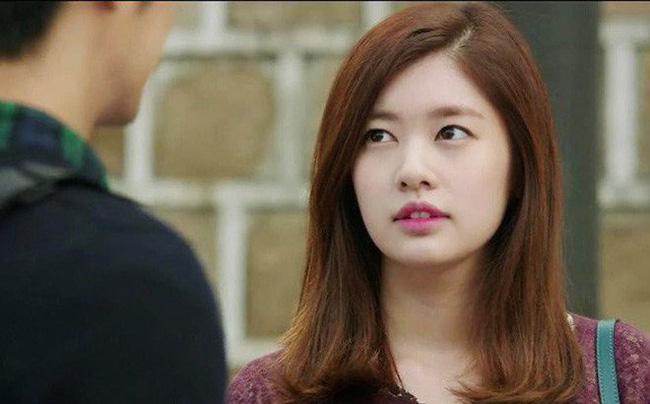 Vừa trông thấy bộ dạng người đàn ông ấy, tôi sững sờ đứng tim-1