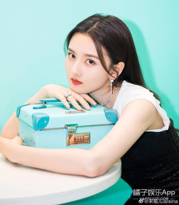 Công bố tứ tiểu hoa mới của làng giải trí Hoa ngữ-11