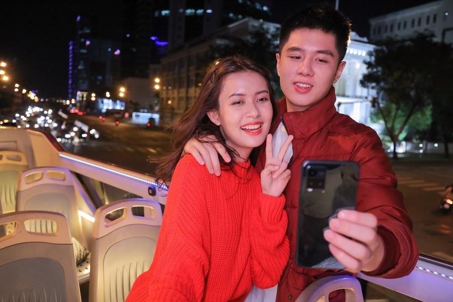 Check-in Sài thành đẹp lung linh về đêm với Vivo Y33s-4