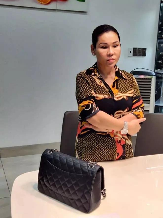 Cuộc sống Kinh Quốc từ khi vợ đại gia vướng vòng lao lý-7