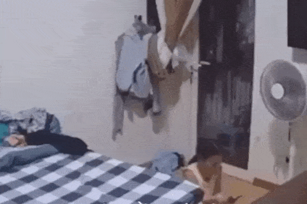 Khôi phục camera cho thấy bé 8 tuổi van xin, mẹ kế vẫn đánh dã man-2