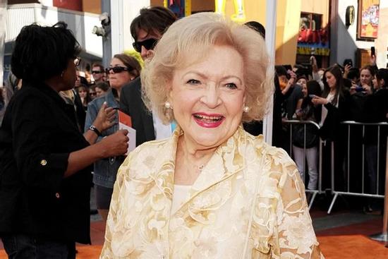Nữ diễn viên quyền lực qua đời, đúng 3 tuần trước khi đón tuổi 100