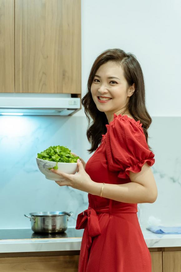 Nhan sắc đời thường BTV thay Hoài Anh dẫn Thời Sự 19h liệu có đỉnh?-3