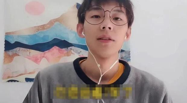 Ông bố U40 gây sốt gương mặt học sinh, tuổi phụ huynh-1