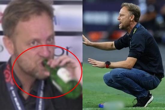 HLV tuyển Thái Lan hành động sốc khi vô địch AFF Cup