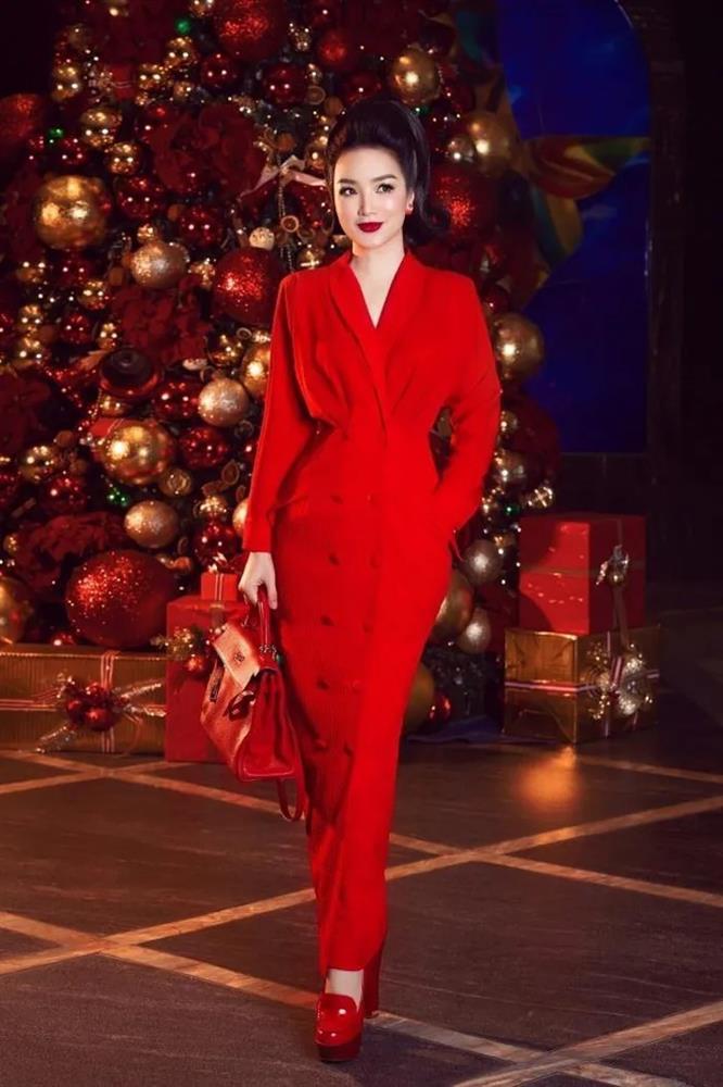Sao Việt diện đồ đỏ: Ngọc Trinh phản cảm - Thanh Hằng nàng thơ-4