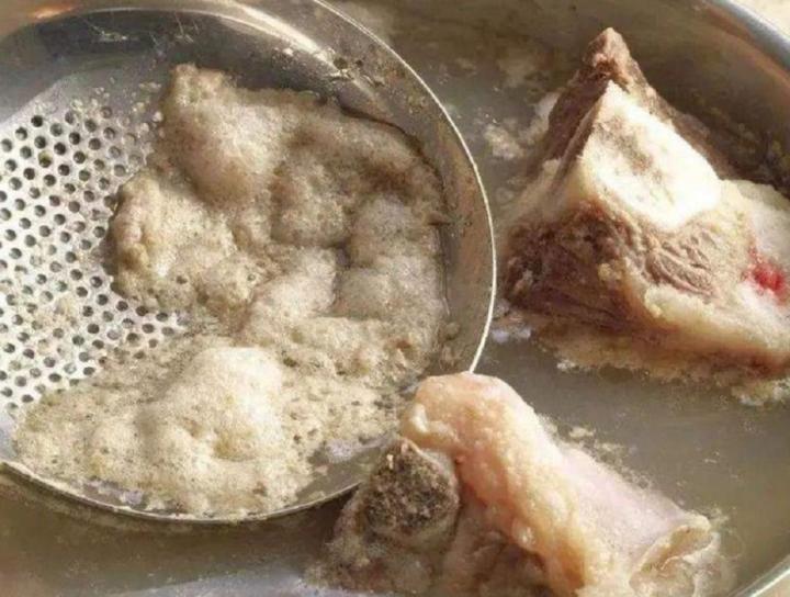 90% các bà nội trợ hầm xương khác nào nạp chất độc vào người-1