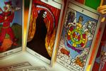 Bói bài Tarot tuần từ 3/1 đến 9/1/2022: Tài khoản nảy số hoa mắt