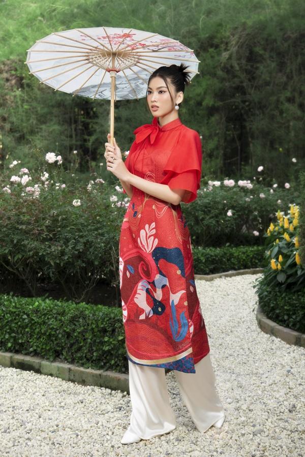 Chọn áo dài sắc màu nào để đón Tết thêm may mắn?-2