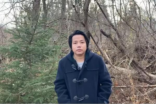 Từ ngày Khoa Pug mất tích, triệu phú Vương Phạm cũng đánh mất điều này-9