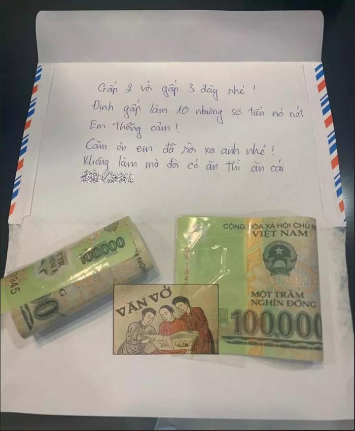 Gửi phong bì cưới kèm lời nhắn cực thâm, đàng trai nhìn mất mật-5