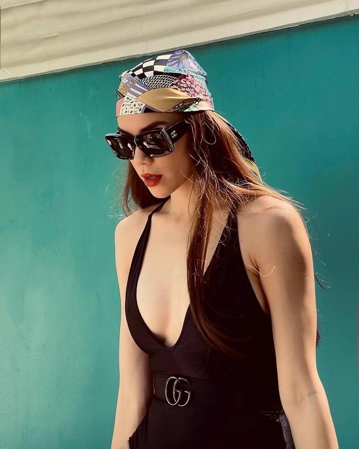 Đầu năm, Hà Hồ tung ảnh áo tắm khoe body mẹ 3 con khét lẹt-2