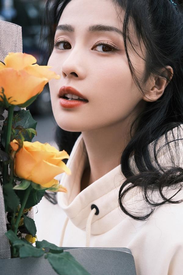 Bạch Lộc phá vỡ định kiến hot girl mạng-7