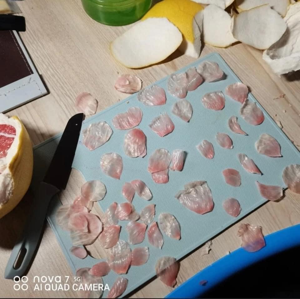 Xỉu up xỉu down hoa hồng thiết kế từ rác, chơi Tết là chuẩn bài-4