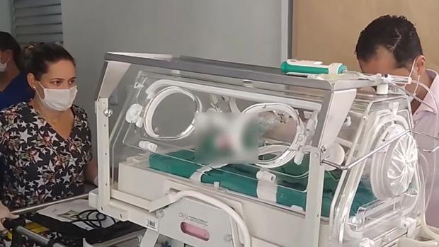 Nhân viên nhà xác hết hồn vì âm thanh lạ khi đưa bé sơ sinh đi chôn-2