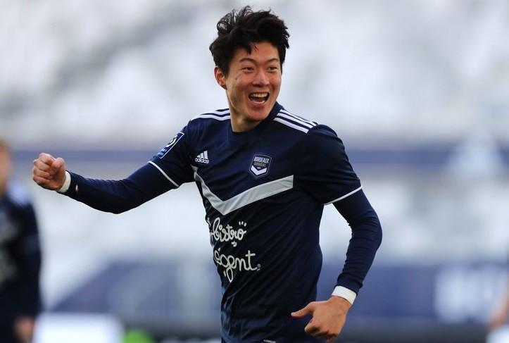 Tình sử nữ thần T-ara trước khi rơi vào lưới tình Hwang Ui Jo-8