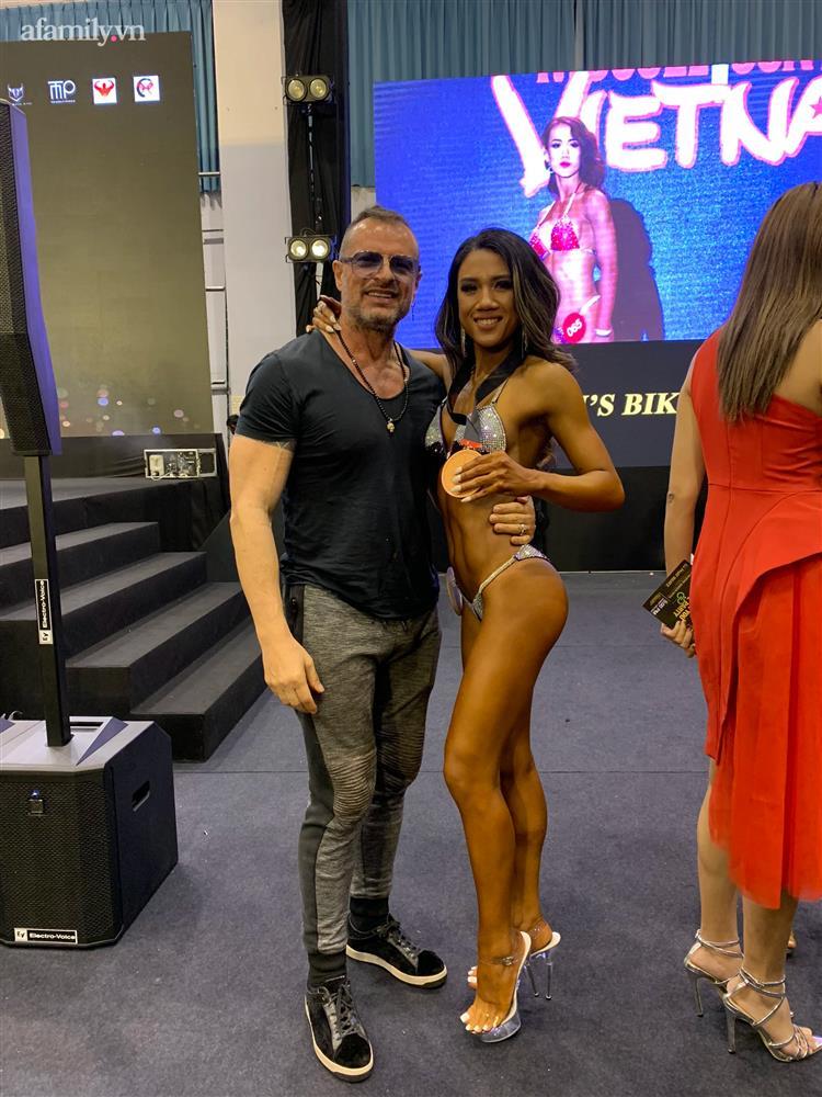 Cô gái Việt cưới doanh nhân hơn 30 tuổi bị nói ham giàu mới yêu-4