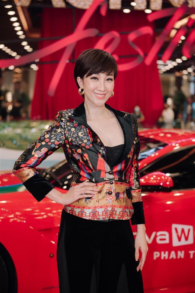 Ngoại hình mang bầu lần 3 của ca sĩ Lều Phương Anh-8