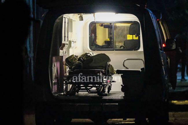 NÓNG: Bình ga nổ như bom thổi bay mái phòng trọ, 3 người tử vong-4