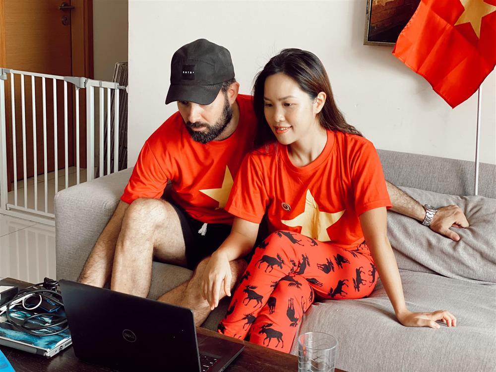 Nối gót cô chị, em gái nóng bỏng Hà Anh sắp lấy chồng Tây-4