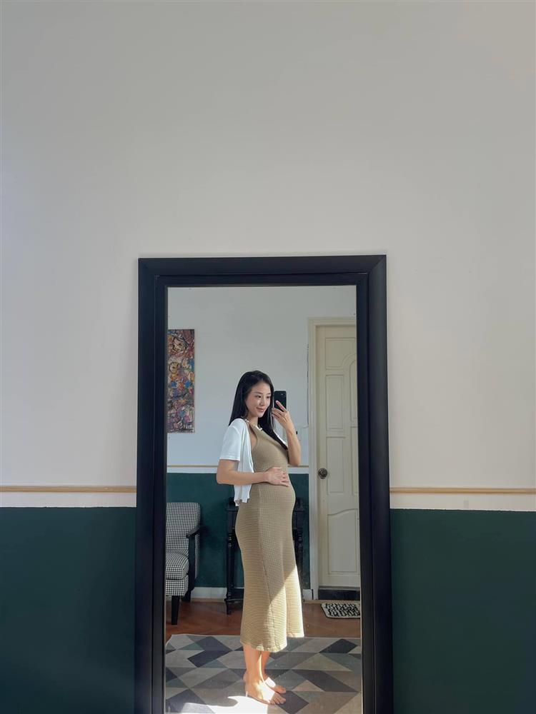 Salim công khai ảnh bụng bầu vượt mặt cỡ 4-5 tháng-1