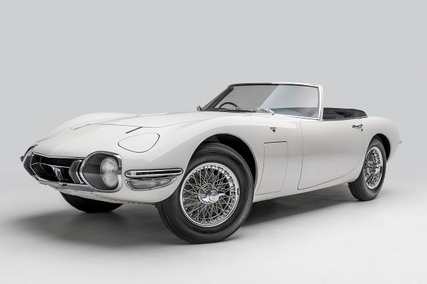 Những siêu xe kinh điển từng xuất hiện trong 007-8