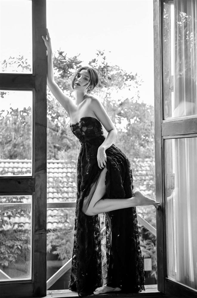 Thoát Covid-19, tình cũ của Jack tái xuất khoe lưng trần bạo liệt-7