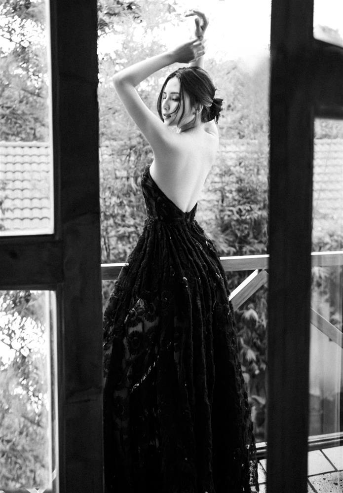 Thoát Covid-19, tình cũ của Jack tái xuất khoe lưng trần bạo liệt-8