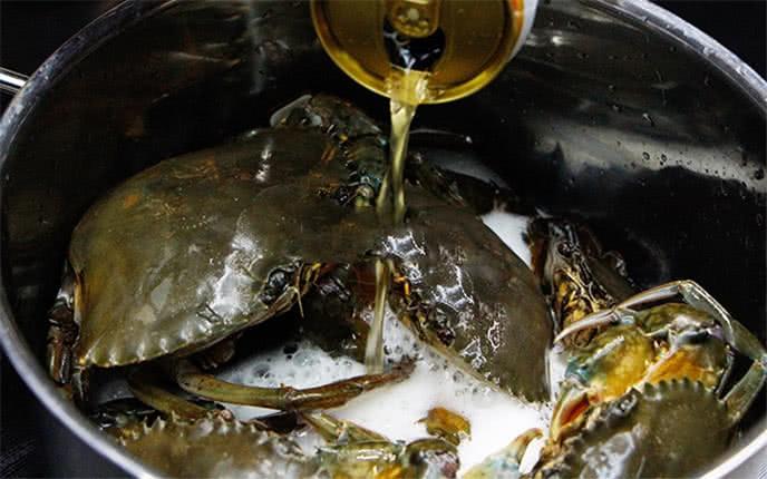 Những công dụng tuyệt vời của bia trong nấu ăn nhiều người không biết-8