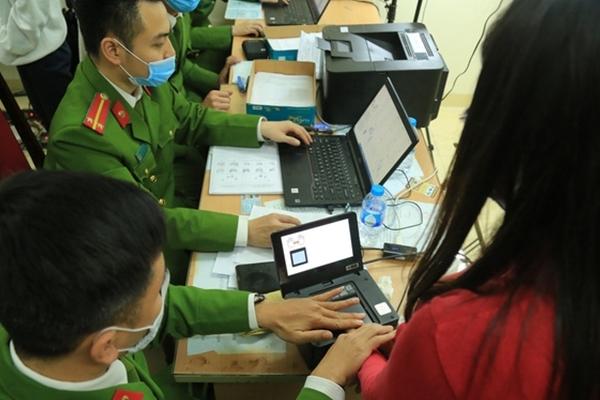 13 lỗi liên quan sử dụng CMND/CCCD và mức phạt từ 1/1/2022-2