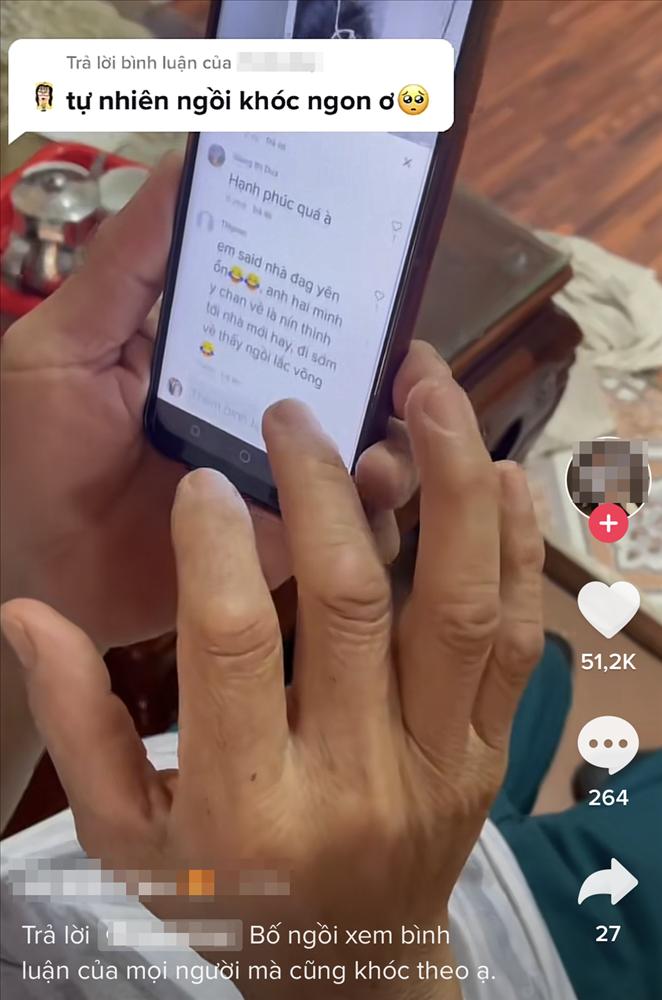 Về ăn Tết bất ngờ, khóc òa phút đoàn tụ của du học sinh và bố mẹ-1