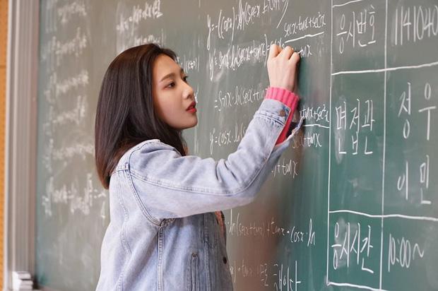 Sự nghiệp diễn xuất thảm Red Velvet Joy: Phim nào cũng đáy rating-9