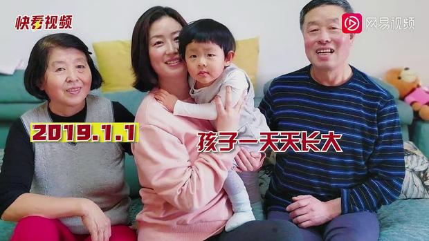 Cô gái khoe ảnh chụp Tết mỗi năm, kéo đến cuối lặng người-3