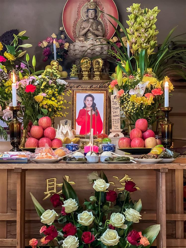 Lễ cúng 100 ngày Phi Nhung: Xúc động cảnh con thơ ngủ gục-2