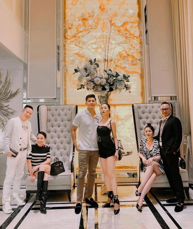 Bị nghi tình cảm dành cho Lệ Quyên, tình trẻ có động thái?-3