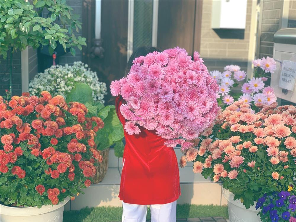 Mảnh vườn gì cũng có của mẹ Nhật, nhìn là thích đến ngẩn ngơ-8