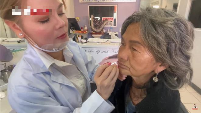 Kim Ngân hiện rất khỏe, biết dùng mỹ phẩm, đầu tóc chải chuốt-2