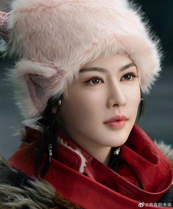 Tiểu Chiêu Tân Ỷ Thiên Đồ Long Ký qua đêm với ông trùm U70-5