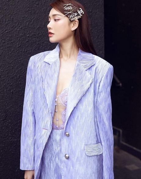 Đụng hàng, Nhã Phương thua đau trước Tiểu Vy vì body gầy nhẳng-3