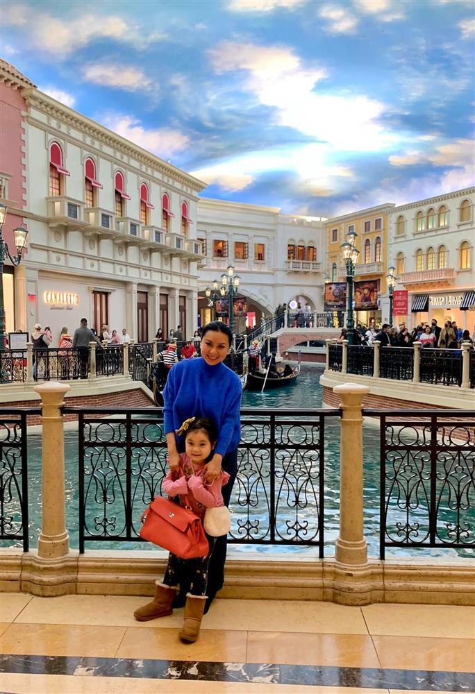 Ngỡ ngàng dung mạo nữ hoàng ảnh lịch Y Phụng ở tuổi 43-11