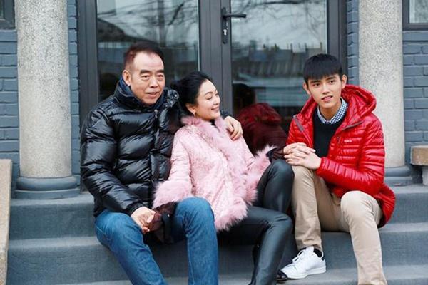 Drama tiểu tam chấn động showbiz: Vác bụng bầu ép bà cả thoái vị-8