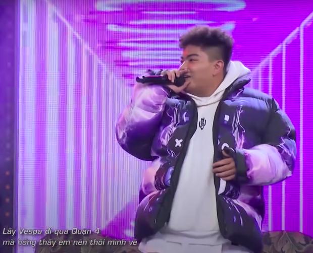Karik u mê Lan Ngọc đến mức tái hiện lên hẳn sân khấu Rap Việt?-3